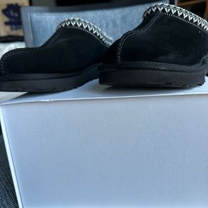 UGG Black Tasman Slipper
